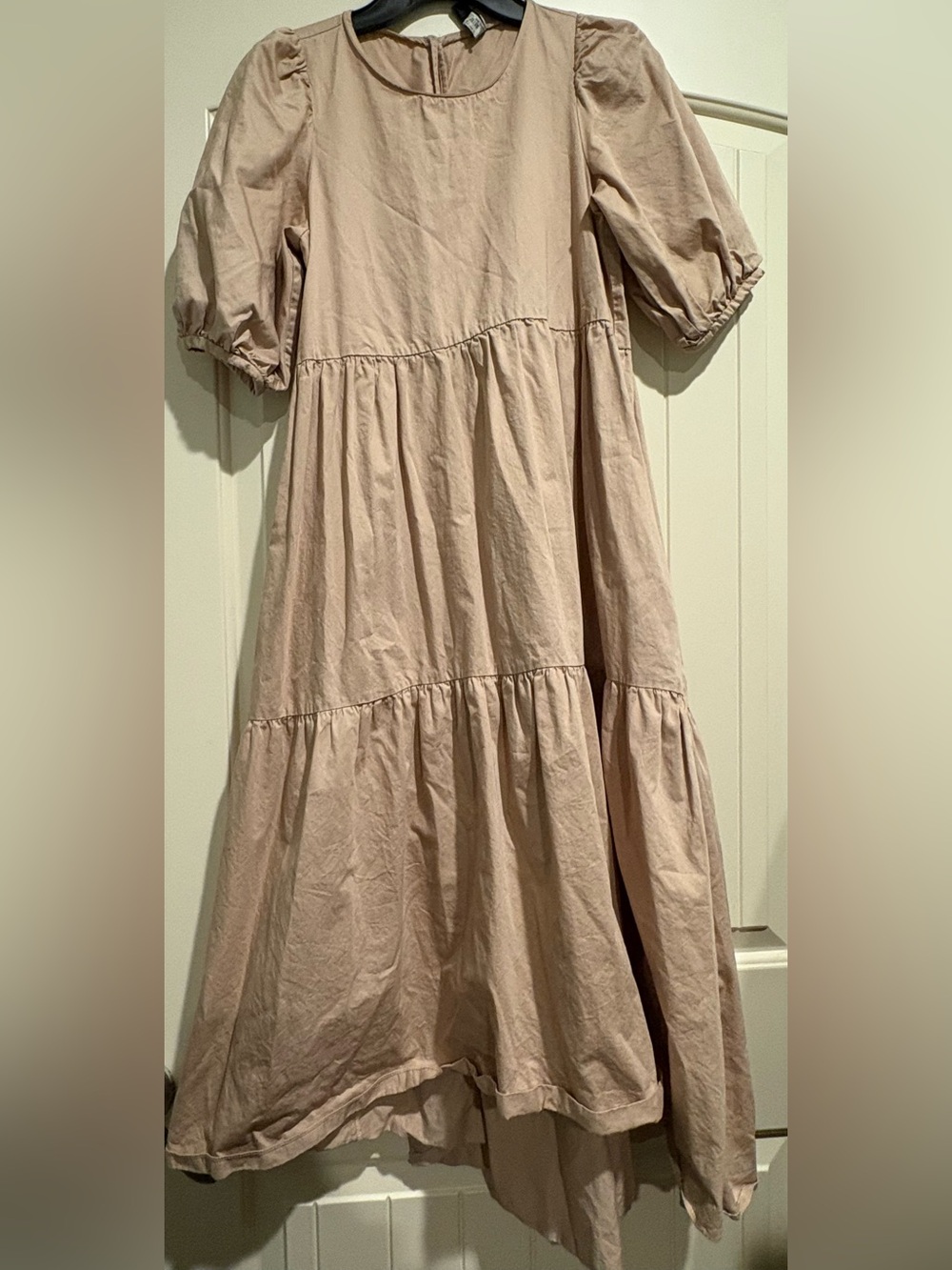 Light Mauve Tiered Puff Sleeve Midi Dress